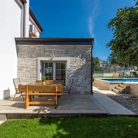 Nina With Private Pool And Bbq Near Porec Villa Bonaci