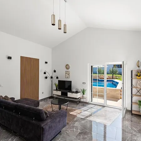 Villa Nina With Private Pool And Bbq Near Porec Bonaci